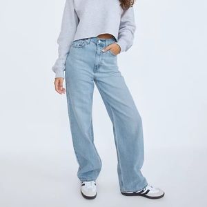 Levi's High Loose Wide Leg Size 26